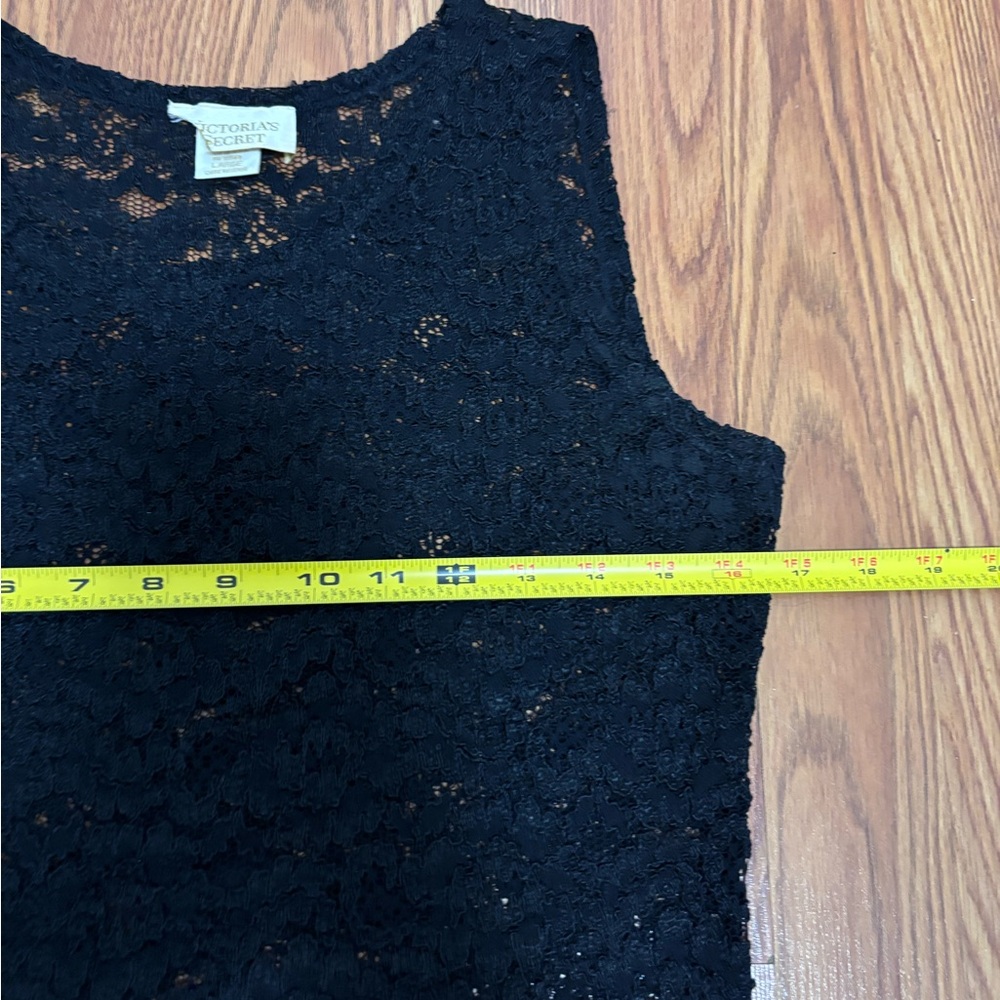 Victoria’s Secret gold label vintage lace sleeveless top - Picture 5 of 5